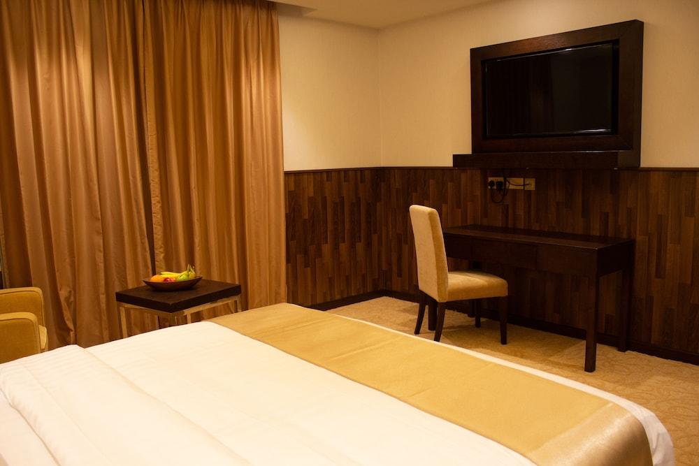 The Secure Inn Hotel Muscat Ngoại thất bức ảnh