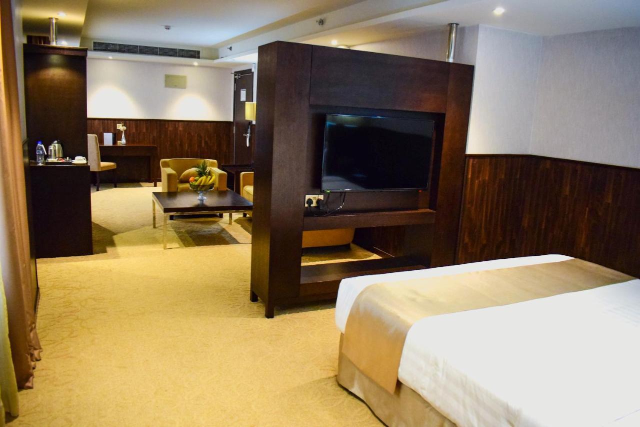 The Secure Inn Hotel Muscat Ngoại thất bức ảnh