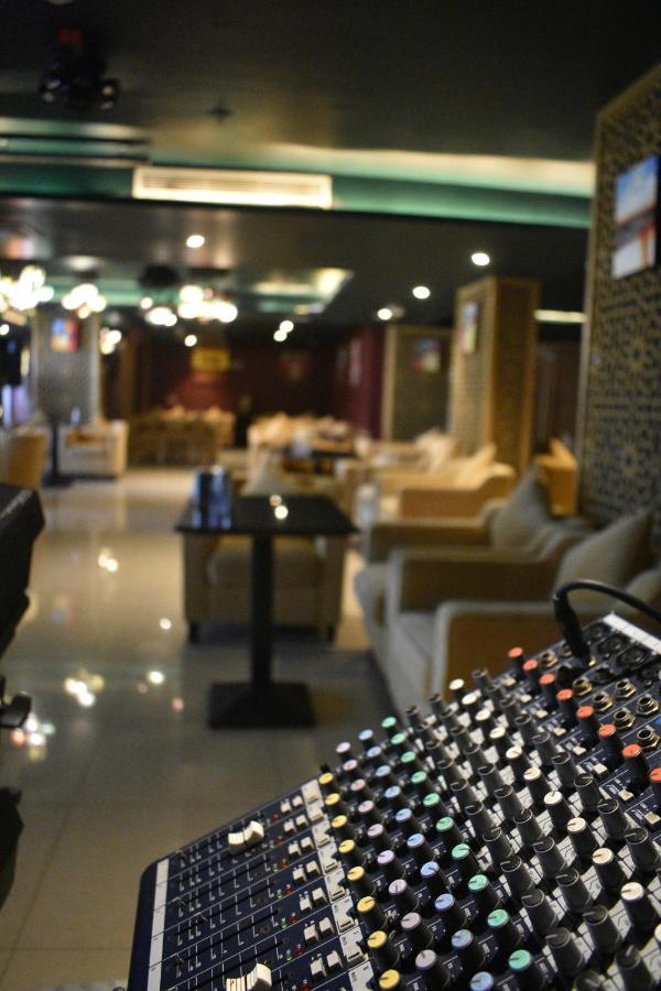 The Secure Inn Hotel Muscat Ngoại thất bức ảnh